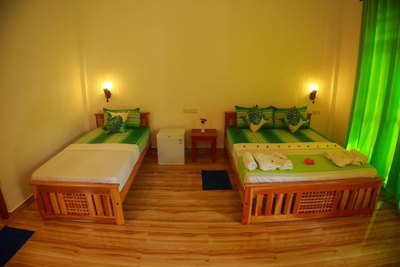 Yala River View Cabana Tissamaharama Bagian luar foto