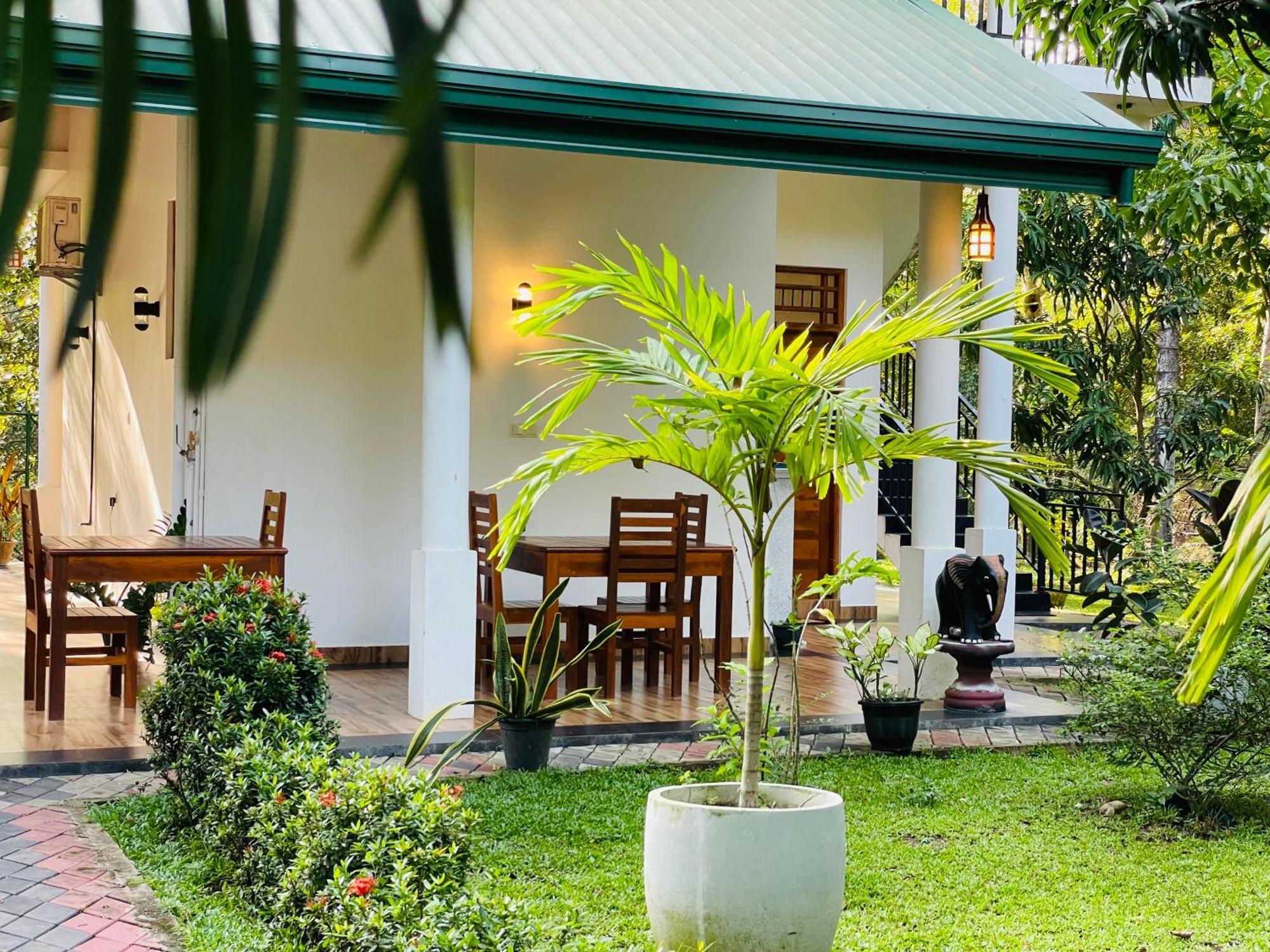 Yala River View Cabana Tissamaharama Bagian luar foto