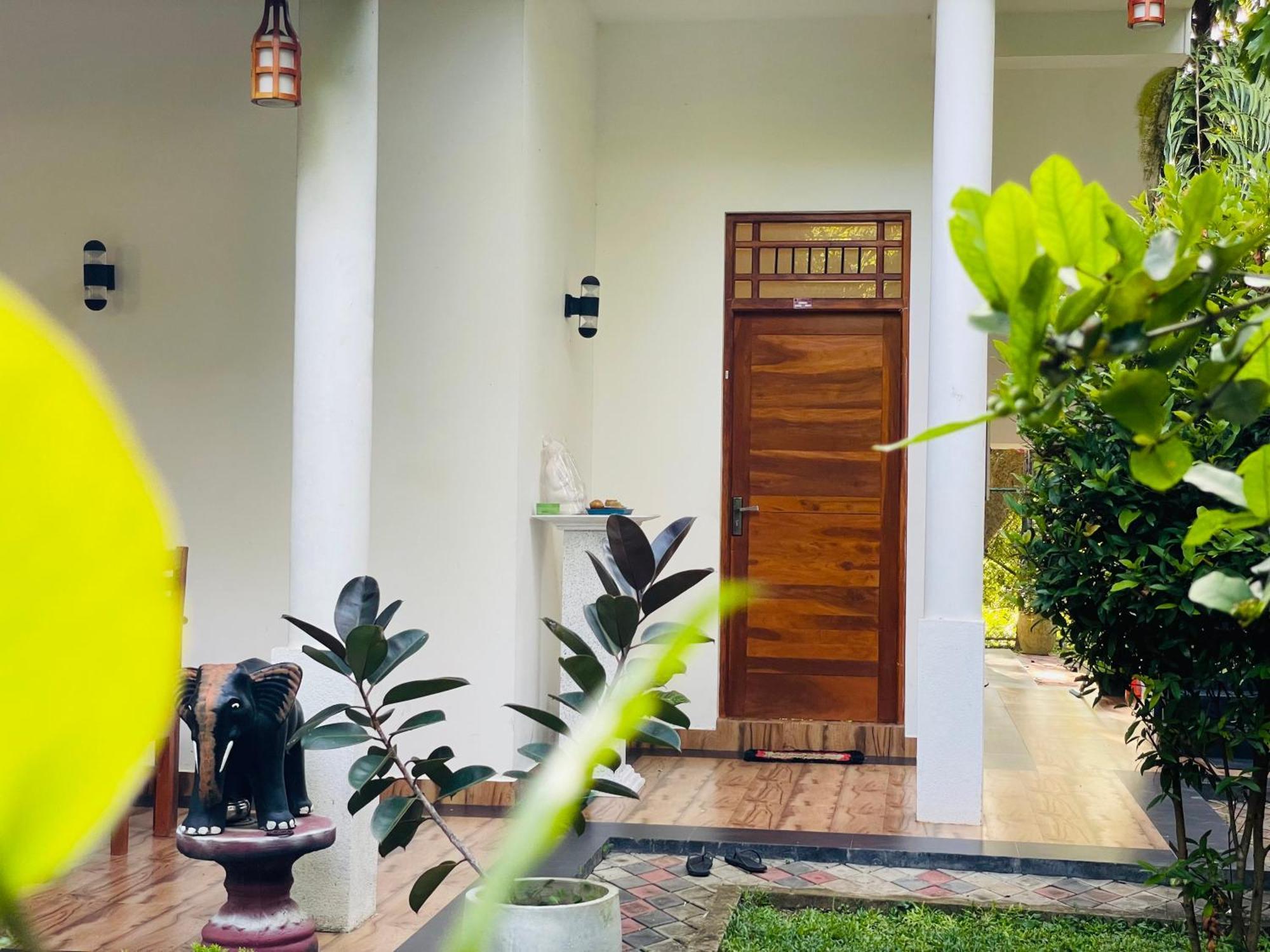 Yala River View Cabana Tissamaharama Bagian luar foto