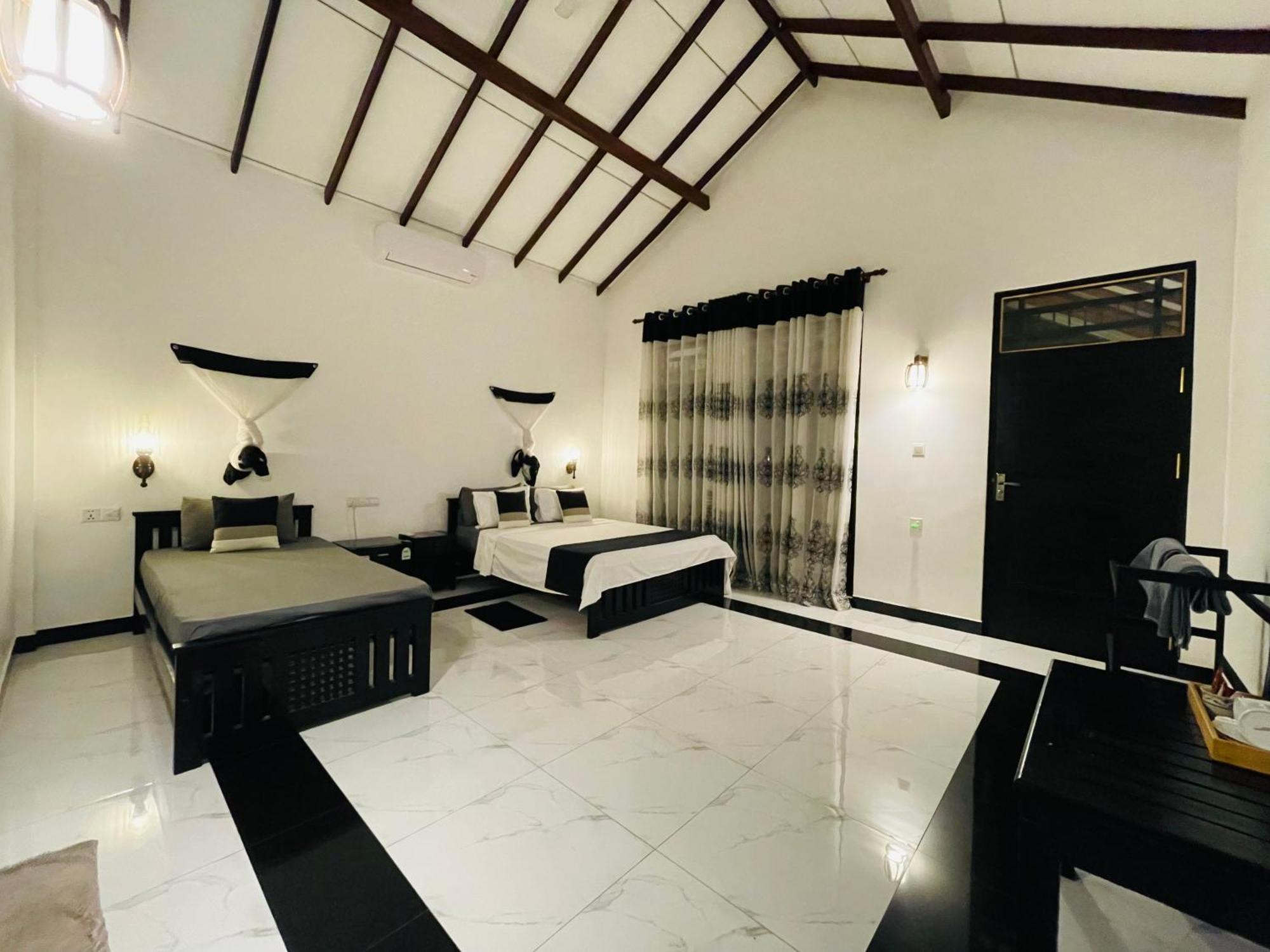 Yala River View Cabana Tissamaharama Bagian luar foto