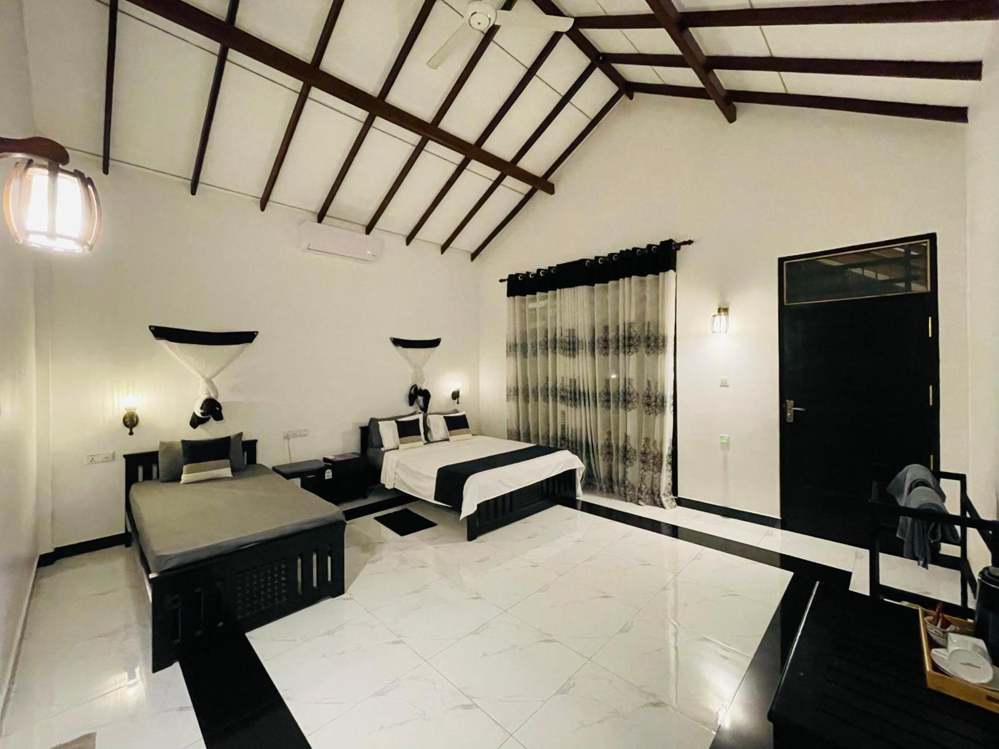 Yala River View Cabana Tissamaharama Bagian luar foto